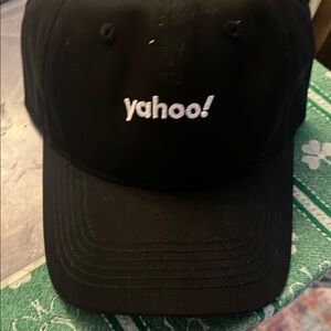Yahoo Black Baseball Cap